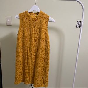 FOREVER21- Mustard Sleeveless Floral Dress Size M